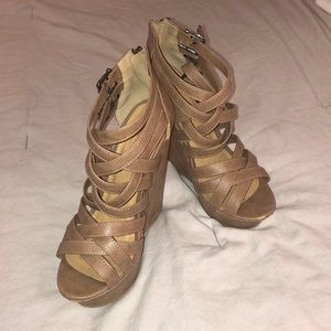Women’s/Juniors Wedge Shoes